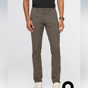 DU/ER NuStretch Relaxed Taper
Trouser - Size 34.